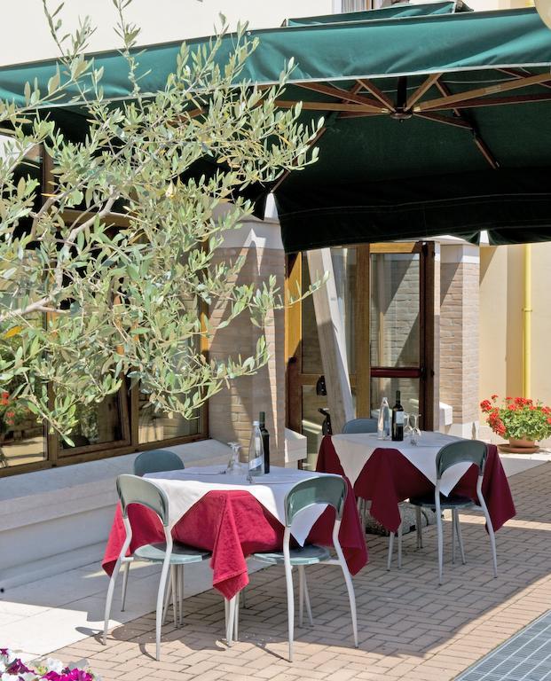 Hotel Scaligero Sommacampagna Exterior photo