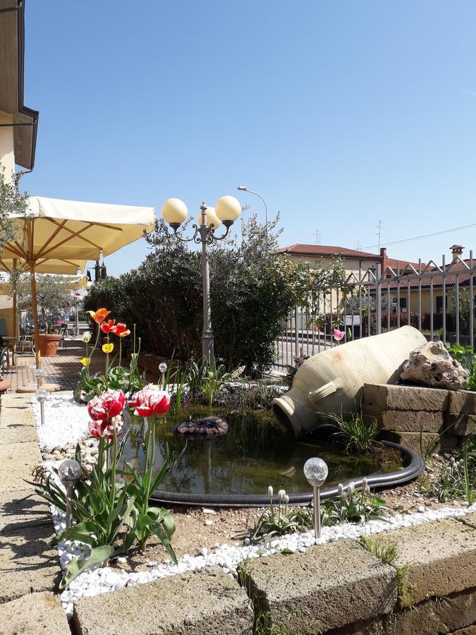 Hotel Scaligero Sommacampagna Exterior photo